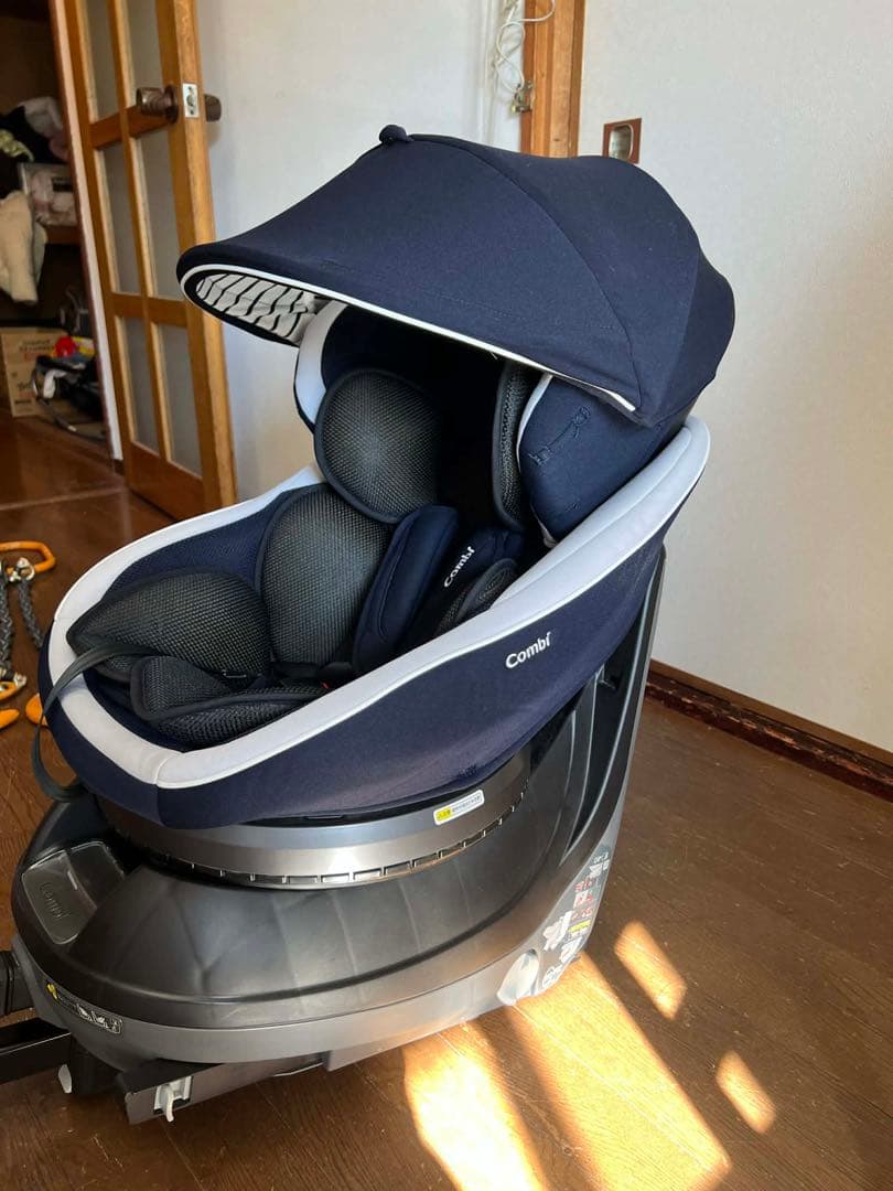 [Combi ]コンビ　チャイルドシート　クルムーヴスマート isofix