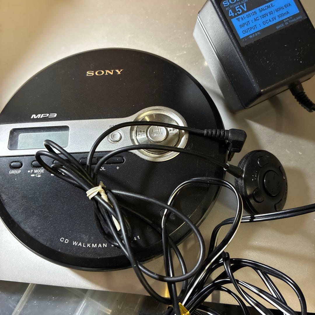 ポータブルCDプレーヤー D-NE241