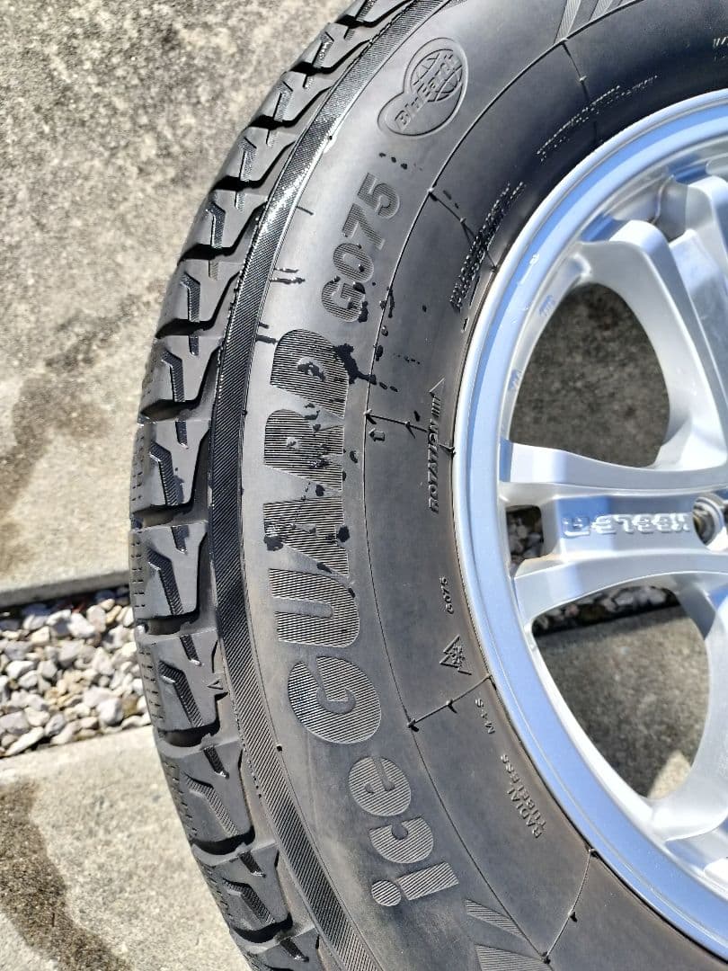 和*ミ様 ランクル プラド キラーフィールド スタッドレス ヨコハマ アイスガー