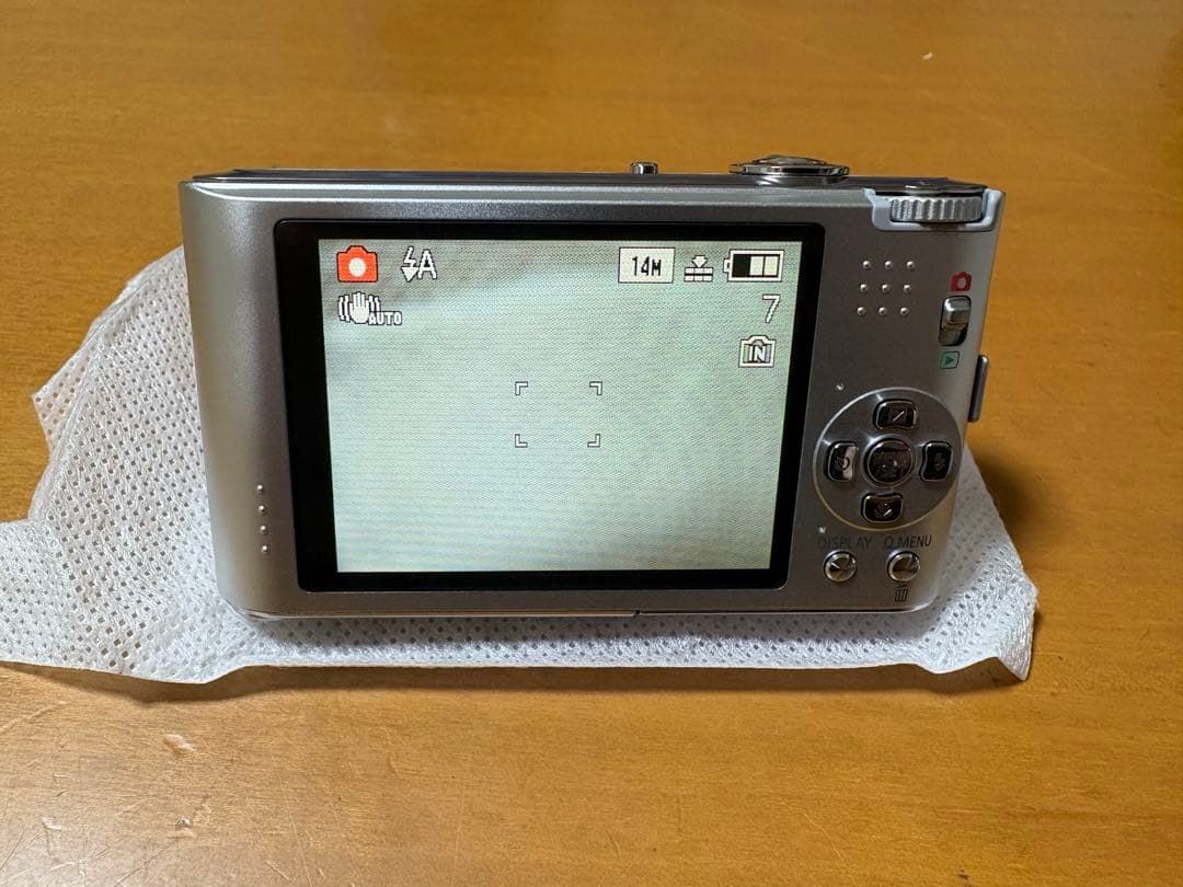 Panasonic LUMIX FX66 シルバー