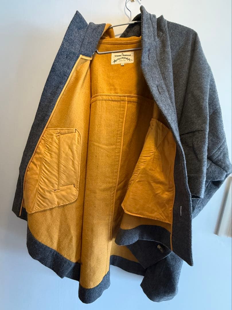 Vivienne Westwood アングロマニアポンチョフードコート