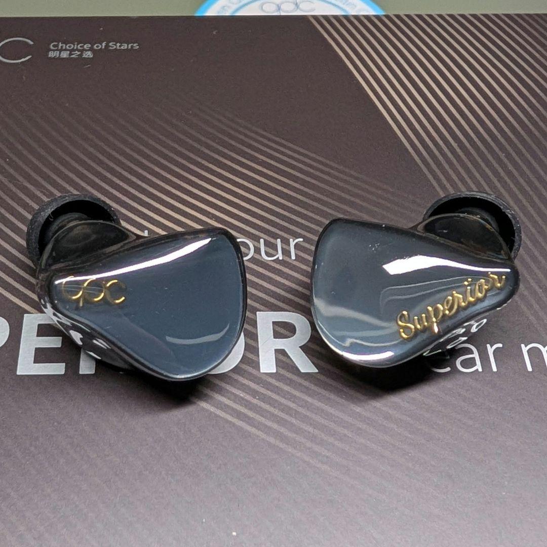 イヤホン qdc SUPERIOR Piano Black + 4.4mm Cable