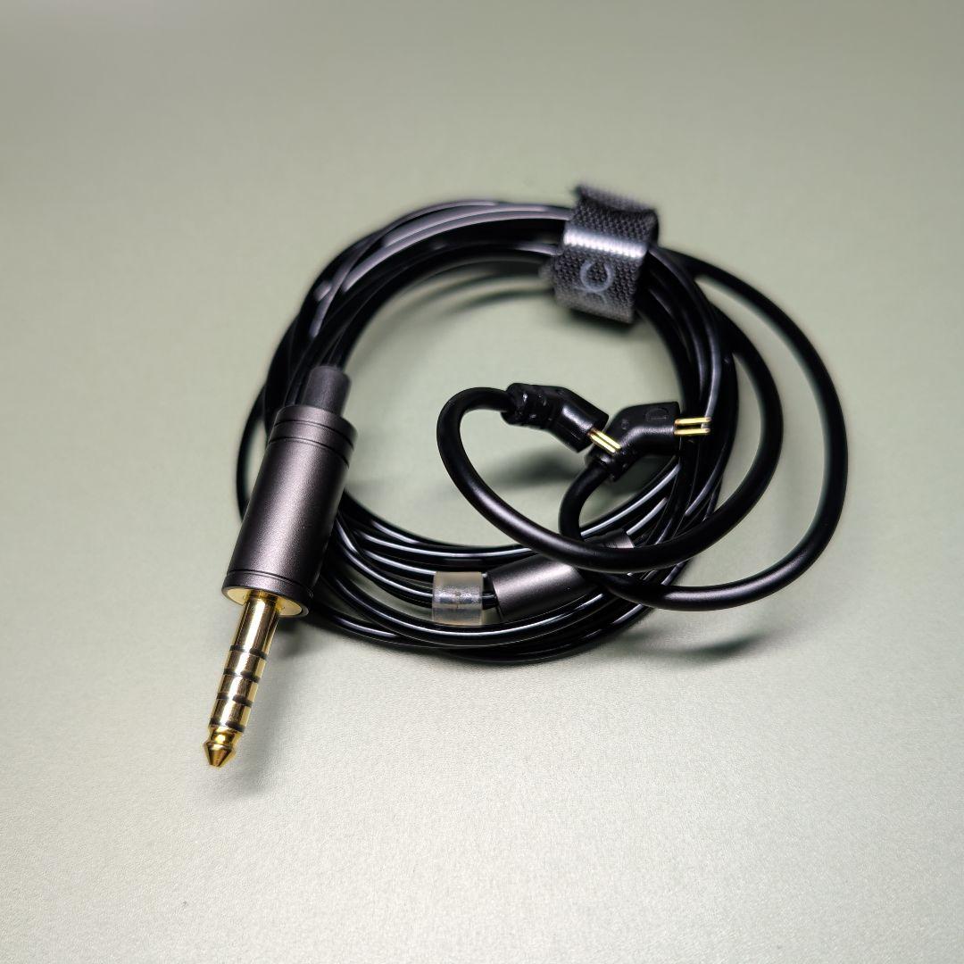イヤホン qdc SUPERIOR Piano Black + 4.4mm Cable