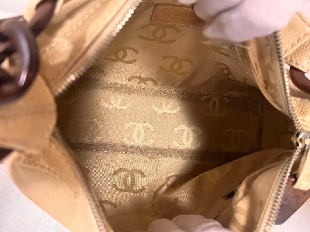CHANEL ベージュ べっ甲風バッグ