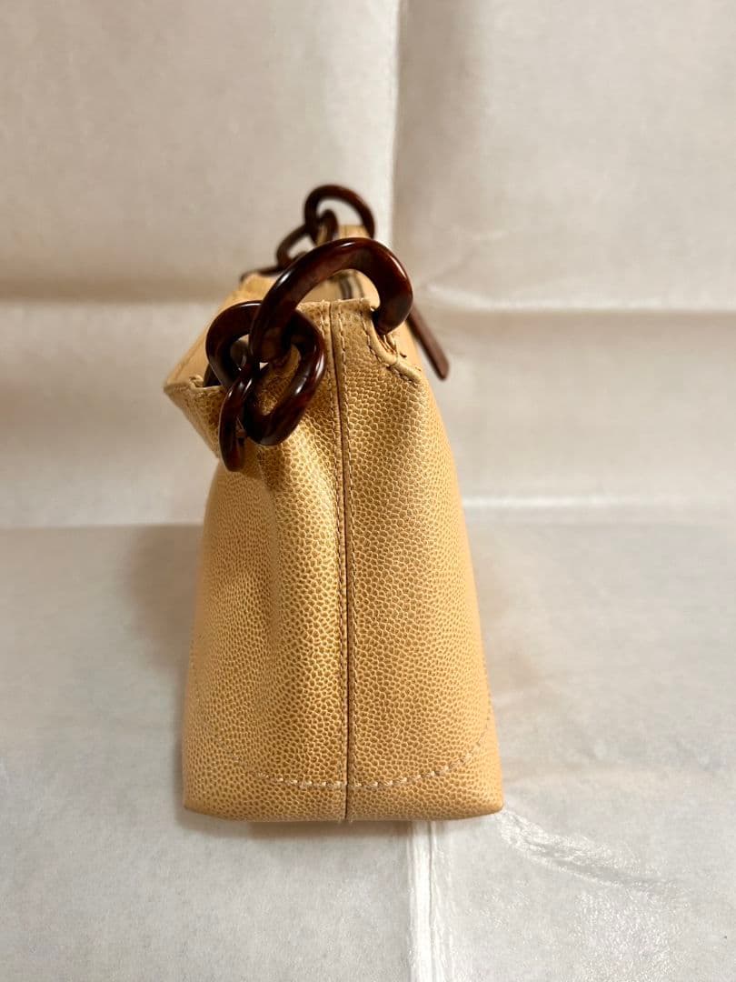 CHANEL ベージュ べっ甲風バッグ