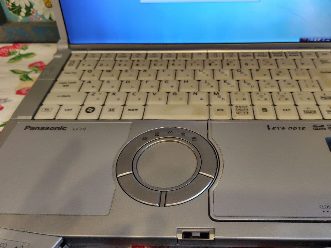 【美品】パナソニック　CF F9 windows 7　 取説付　 14.1インチ
