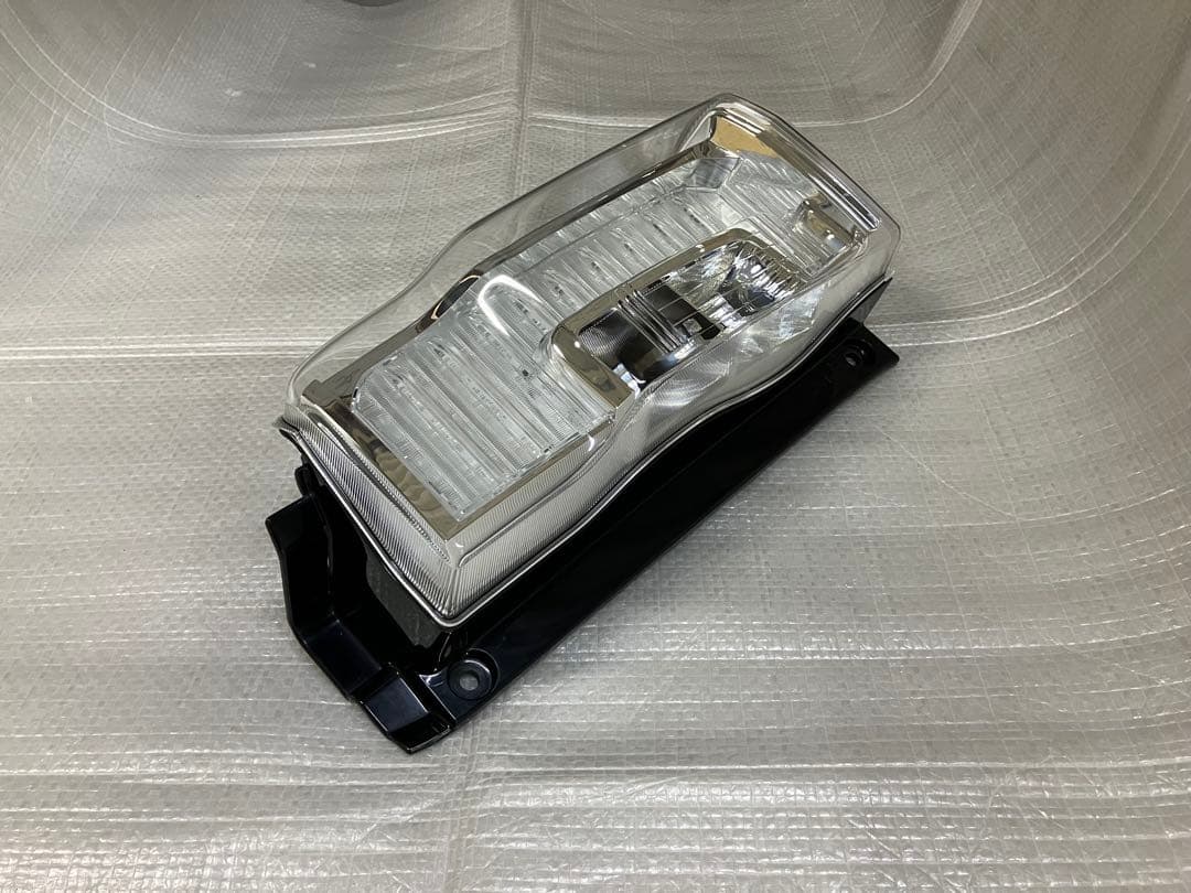 ♦︎ダイハツ★タントカスタムLA600S右純正テールランプ★インナーメッキ★