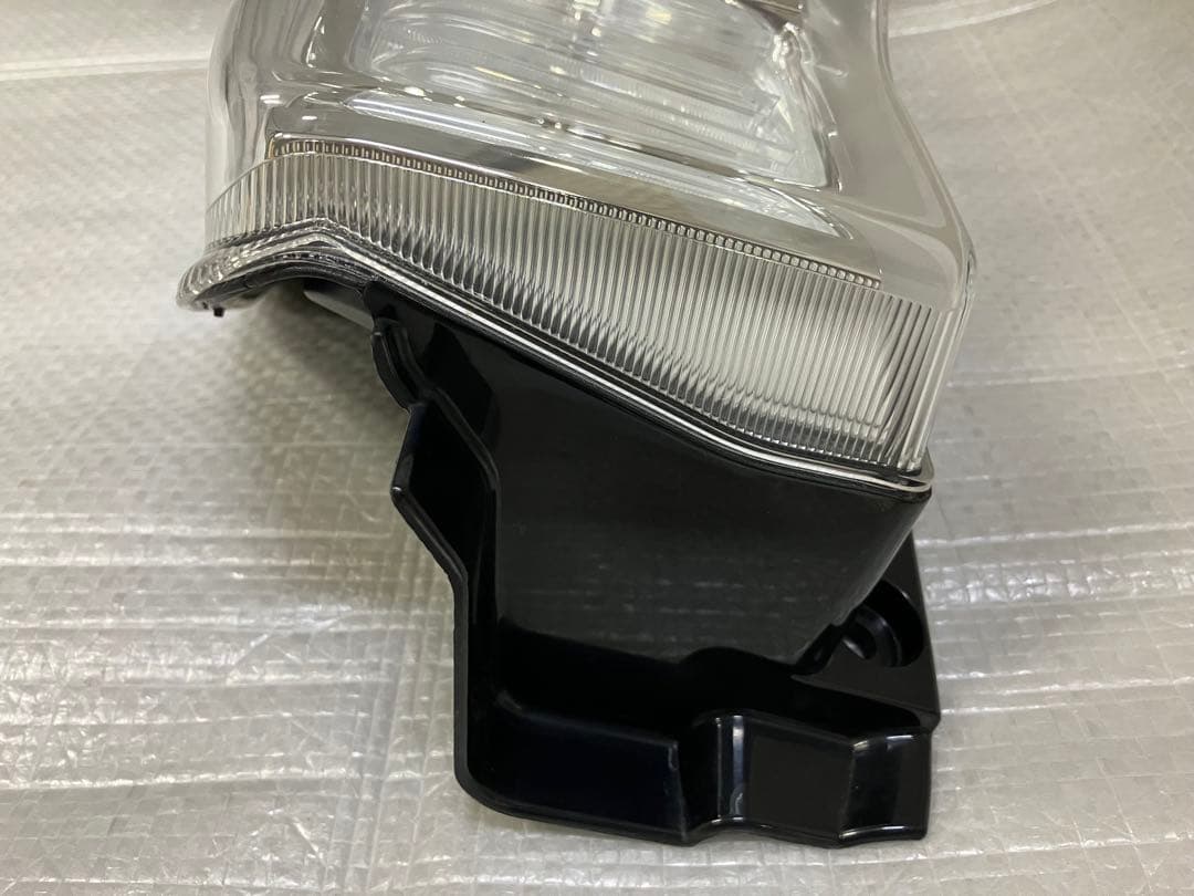 ♦︎ダイハツ★タントカスタムLA600S右純正テールランプ★インナーメッキ★