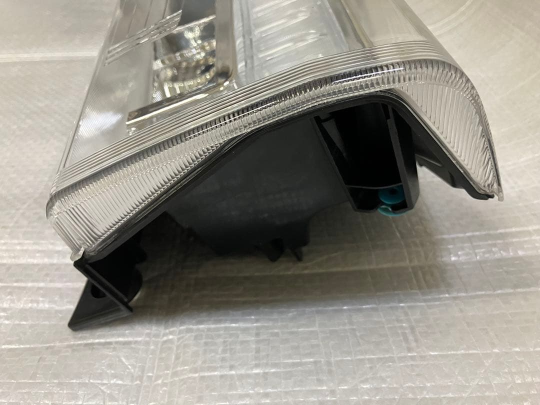 ♦︎ダイハツ★タントカスタムLA600S右純正テールランプ★インナーメッキ★