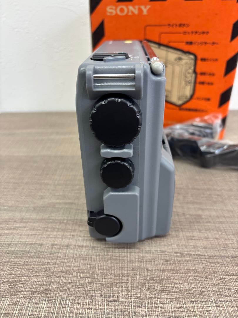 SONY FM AM ポータブル ラジオ ICF-B100 非常用 ブザー付き