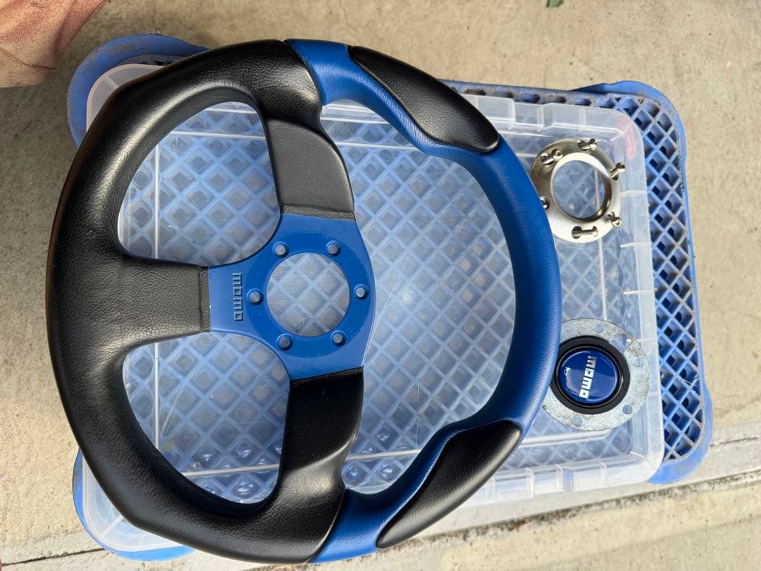 MOMO COMMANDO 2（コマンド2） モモ　ステアリング　ブルー　廃盤