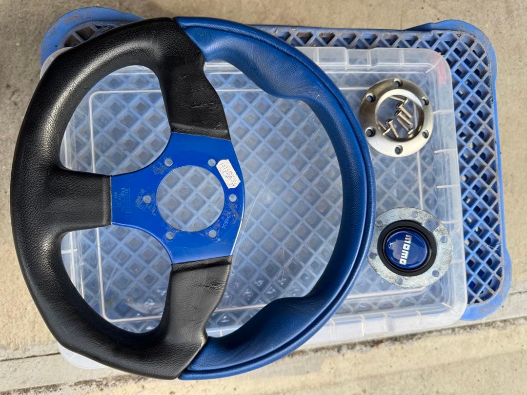 MOMO COMMANDO 2（コマンド2） モモ　ステアリング　ブルー　廃盤