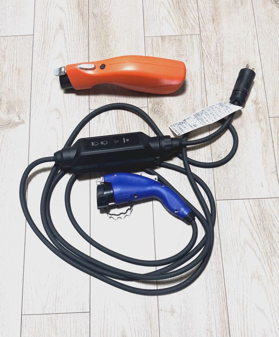 プリウスPHV 充電ケーブル G9060-47180 「美品」