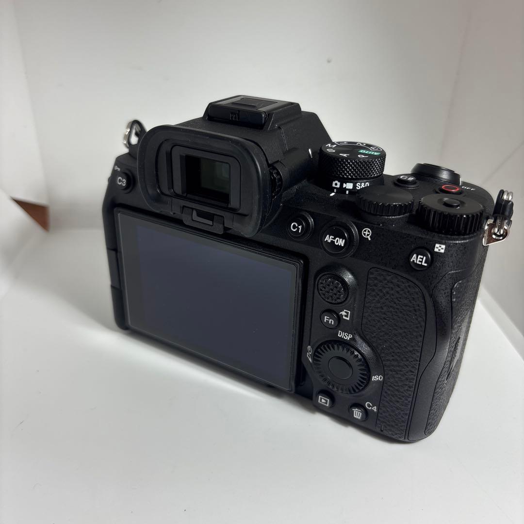 SONY α7IV 【シャッター回数1650回】　【CFexpress付き】