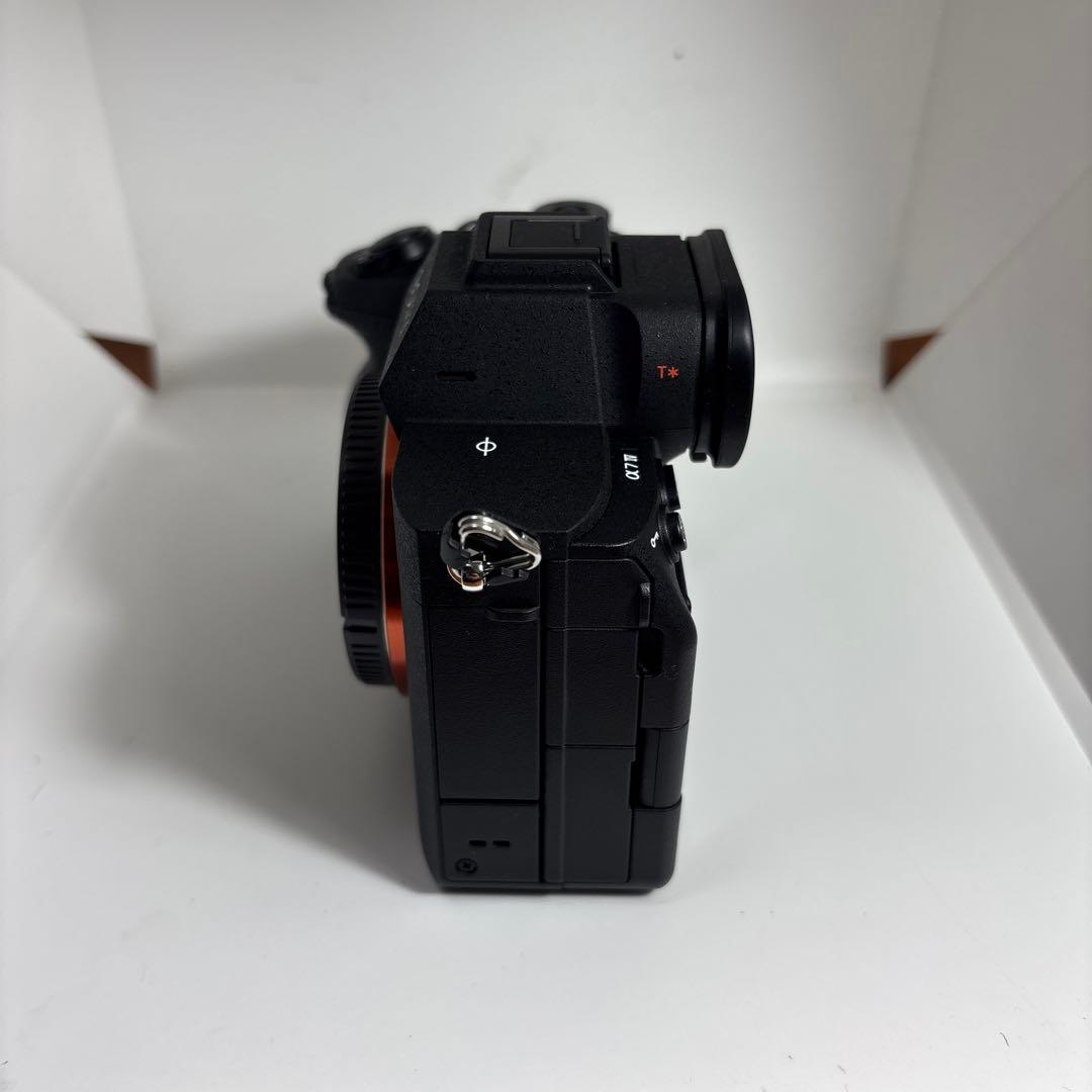 SONY α7IV 【シャッター回数1650回】　【CFexpress付き】