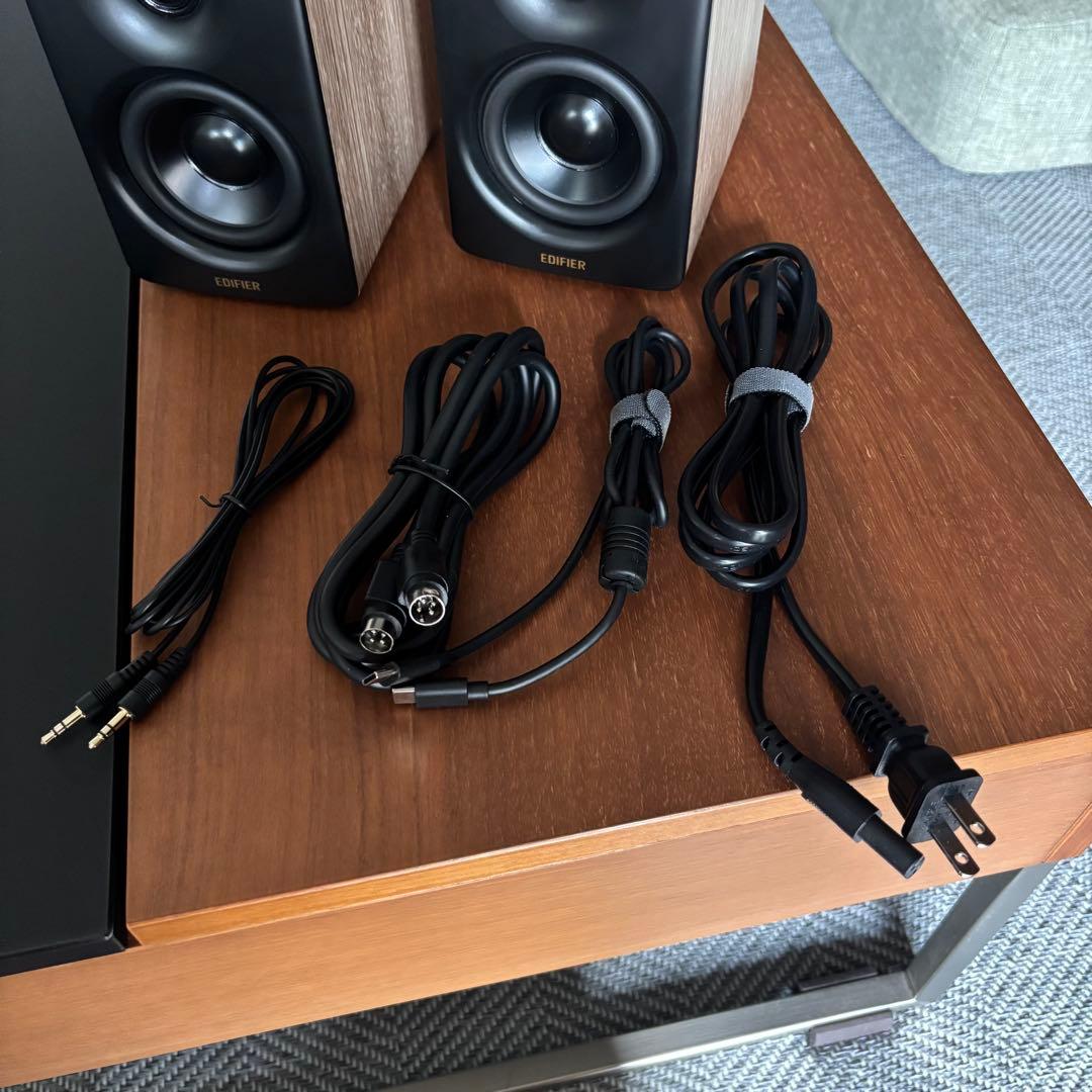 EDIFIER M60 スピーカー 新品同様