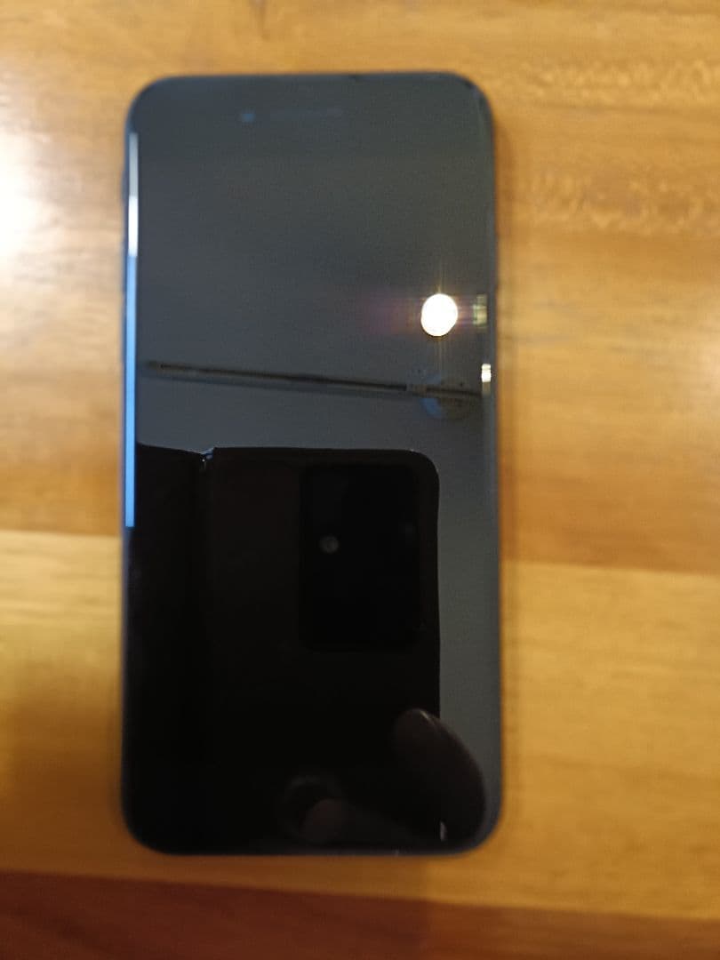 横線が多数入るジャンク品☆iPhone se2 ブラック64GB SIMフリー