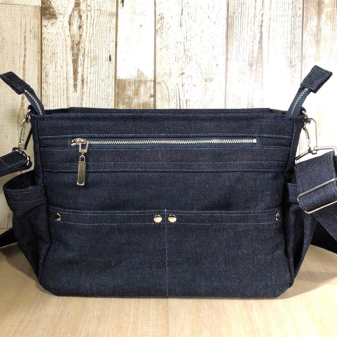 たけ柴犬犬　ショルダーバッグ　ネイビー　両開きファスナー