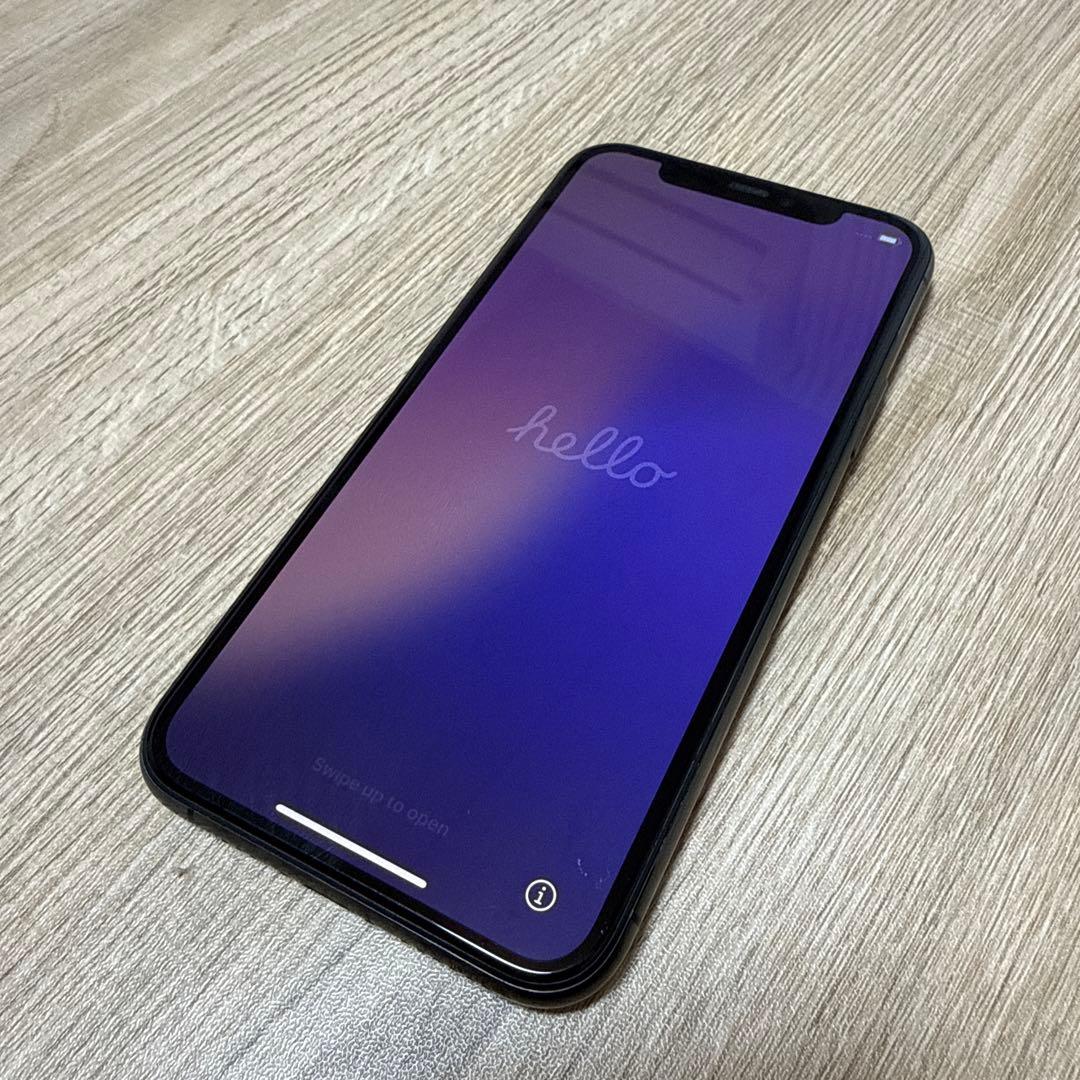 iPhone 11pro au 64ギガ