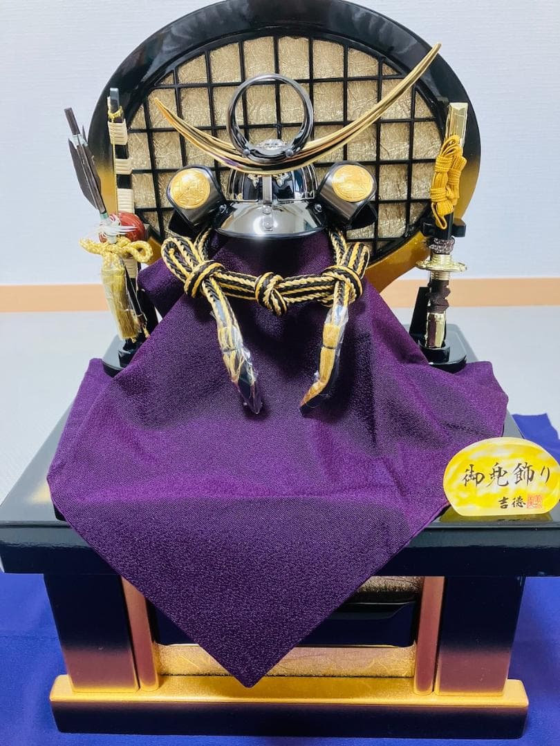 ⭐️大幅値下げ⭐️美品【五月人形】吉徳　黒絲縅 上杉謙信公 兜5号収納箱飾り