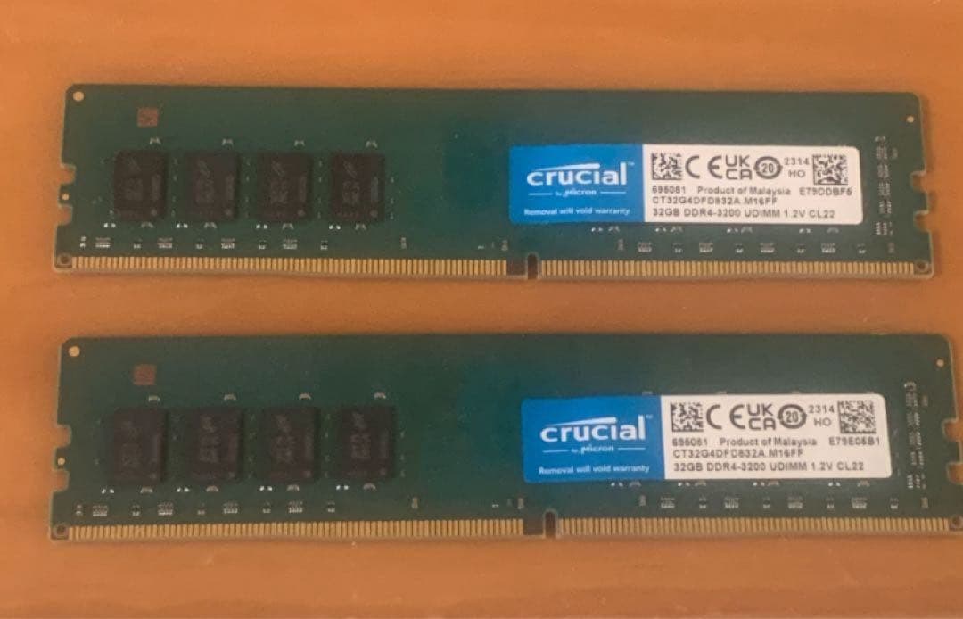 メモリー CT2K32G4DFD832A DDR4-3200 32GBx2