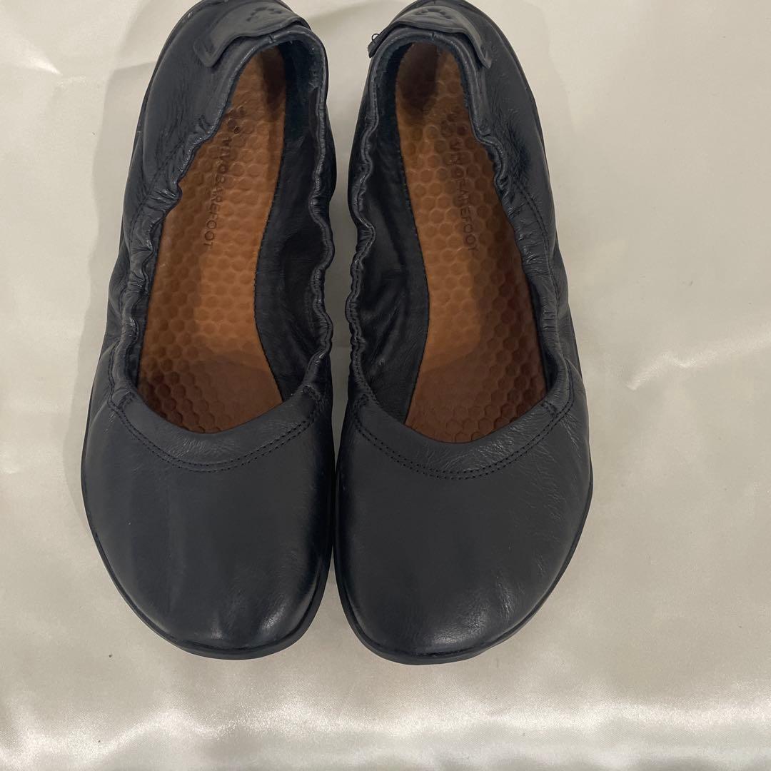 VIVOBAREFOOT ブラック フラットシューズ