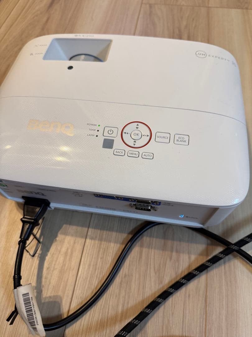 BenQ TH671ST プロジェクター本体