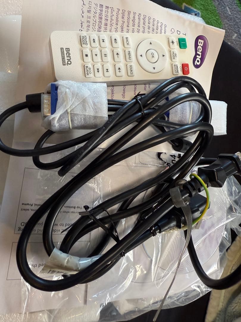 BenQ TH671ST プロジェクター本体