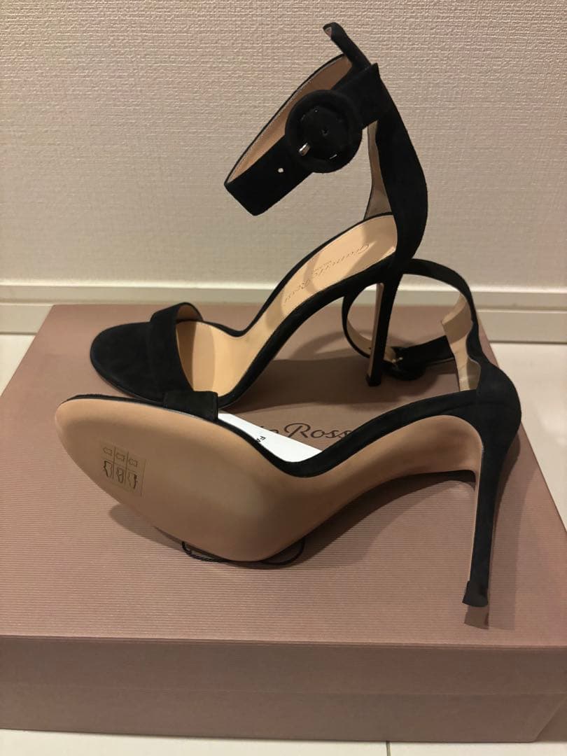 Gianvito Rossi ジャンヴィトロッシ　PORTFINO105