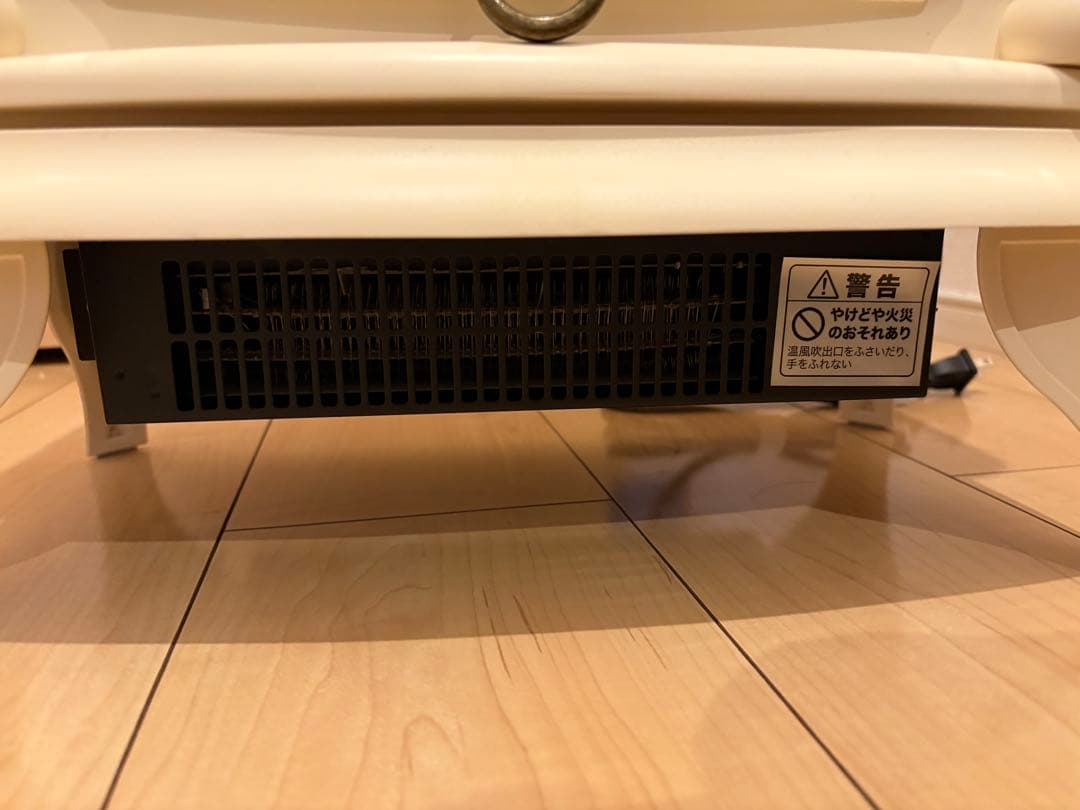 【ほぼ新品】ニトリ 暖炉型ファンヒーター 2023年製