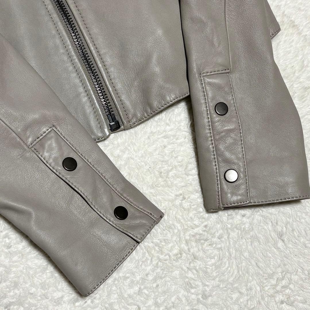 極美品 セオリー レザージャケット シングルライダース 羊革 グレージュ S