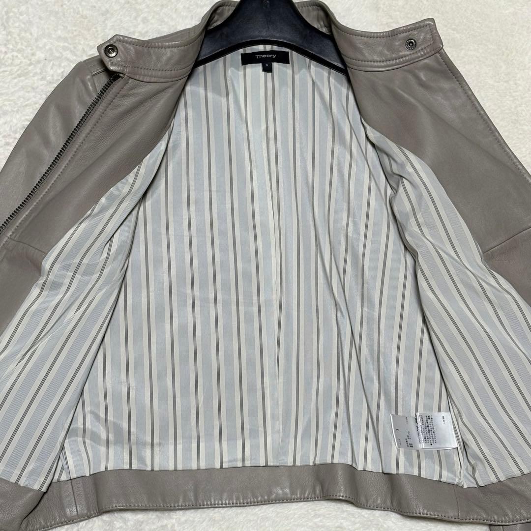 極美品 セオリー レザージャケット シングルライダース 羊革 グレージュ S