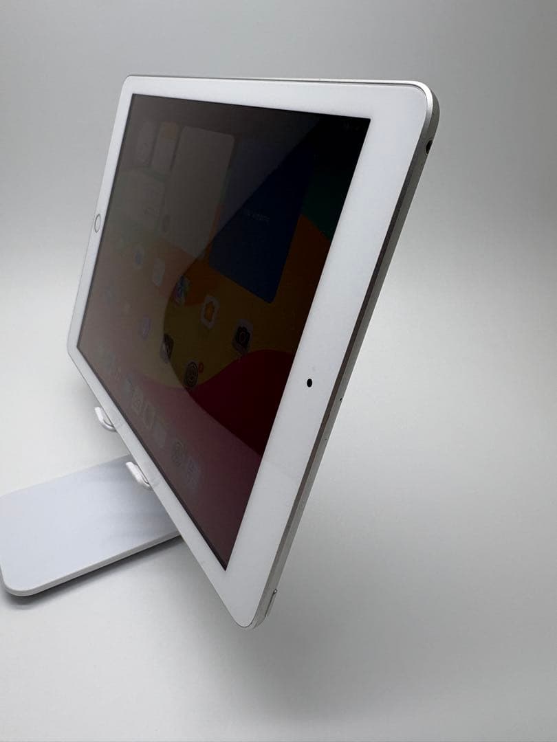 即発送・美品☆iPad第6世代 32GB Wi-Fiモデル　MR7G2J/A