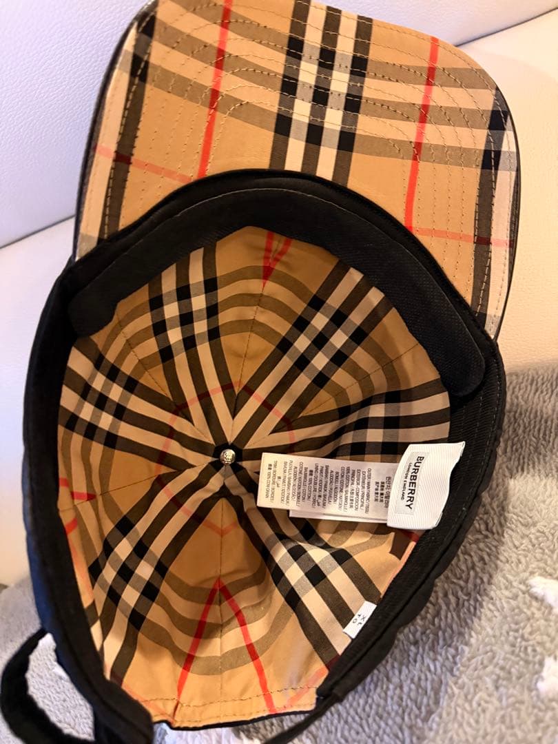 Burberryキャップタグ付正規品ブラック/ノバチェックsize XL