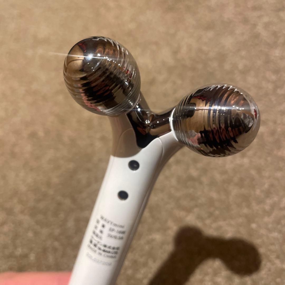 YAMAN WAVY mini　ヤーマン　ウェイビーミニ　EMS美顔ローラー