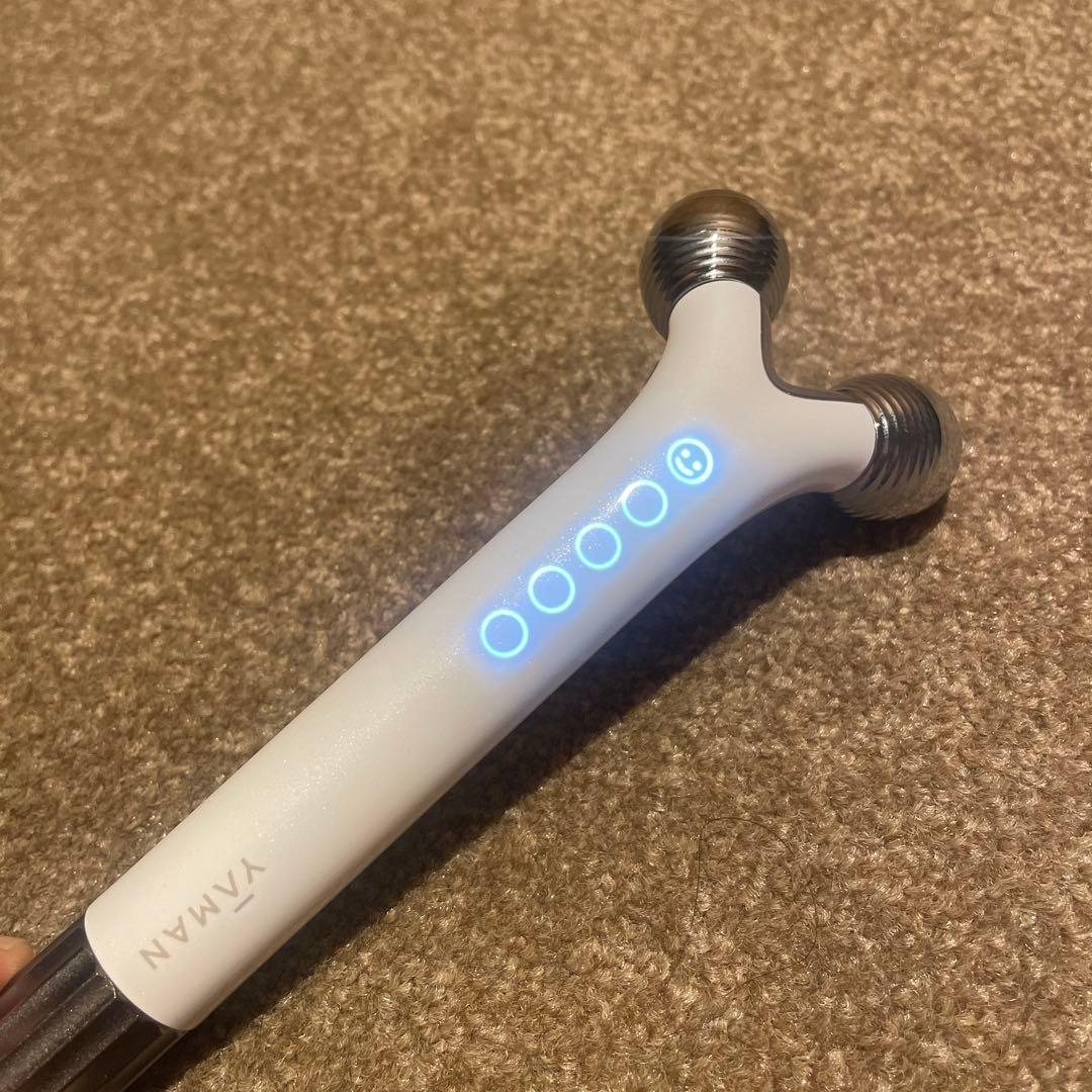 YAMAN WAVY mini　ヤーマン　ウェイビーミニ　EMS美顔ローラー