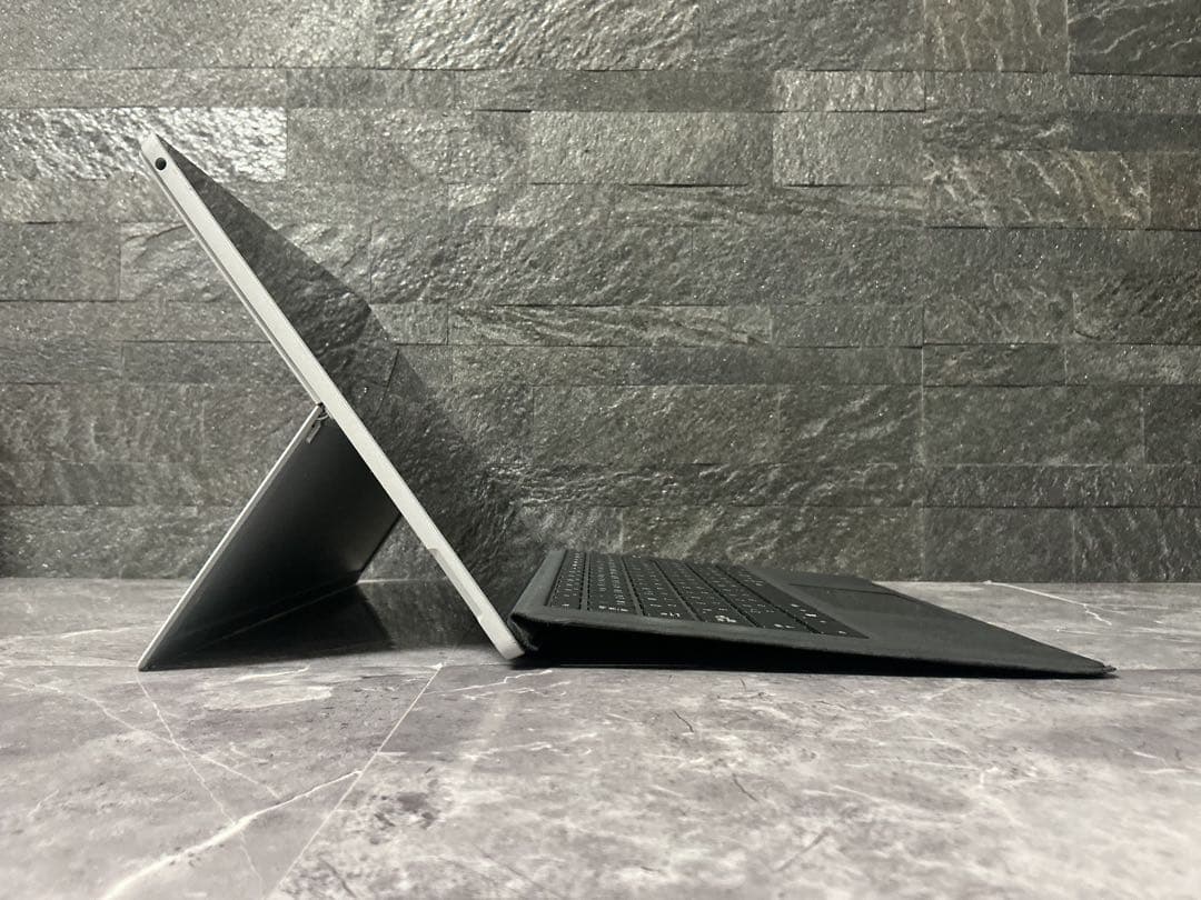 ✨Surface Pro5 1807 LTEモデル✨2K液晶✨キーボード付き✨