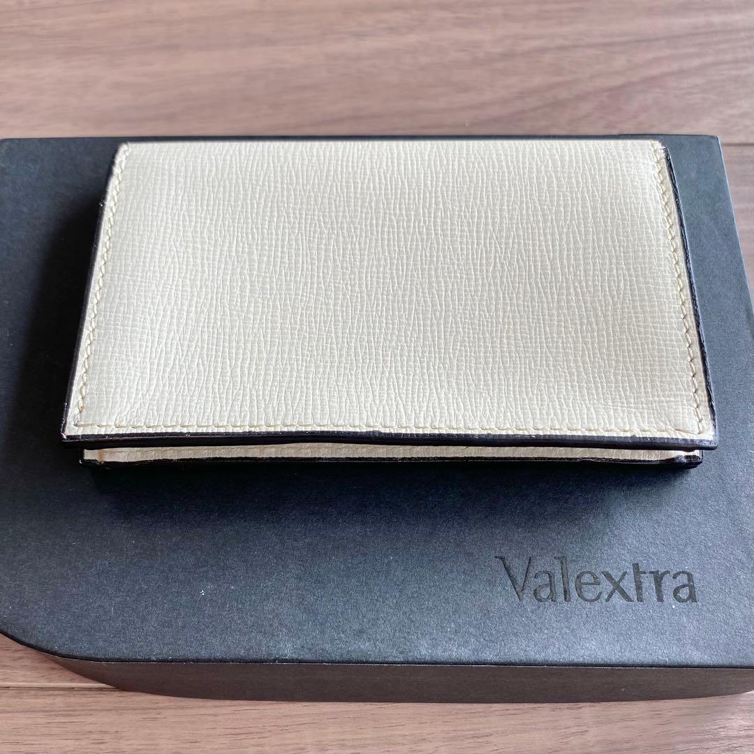 美品 Valextra ヴァレクストラ カードケース 名刺入れ ホワイト レザー