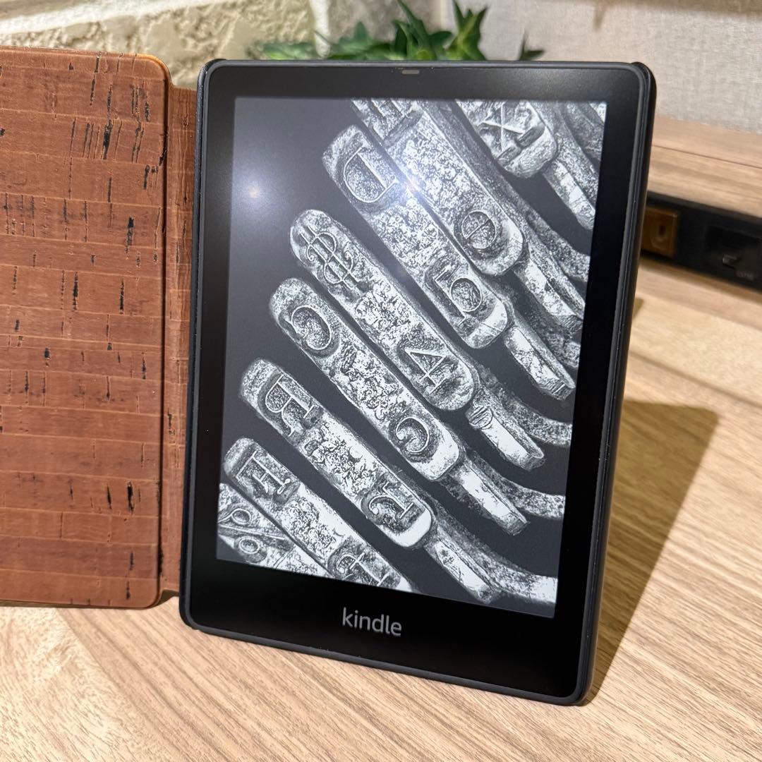 Kindle 11世代 シグニチャーエディション 32GB スタンド充電付き