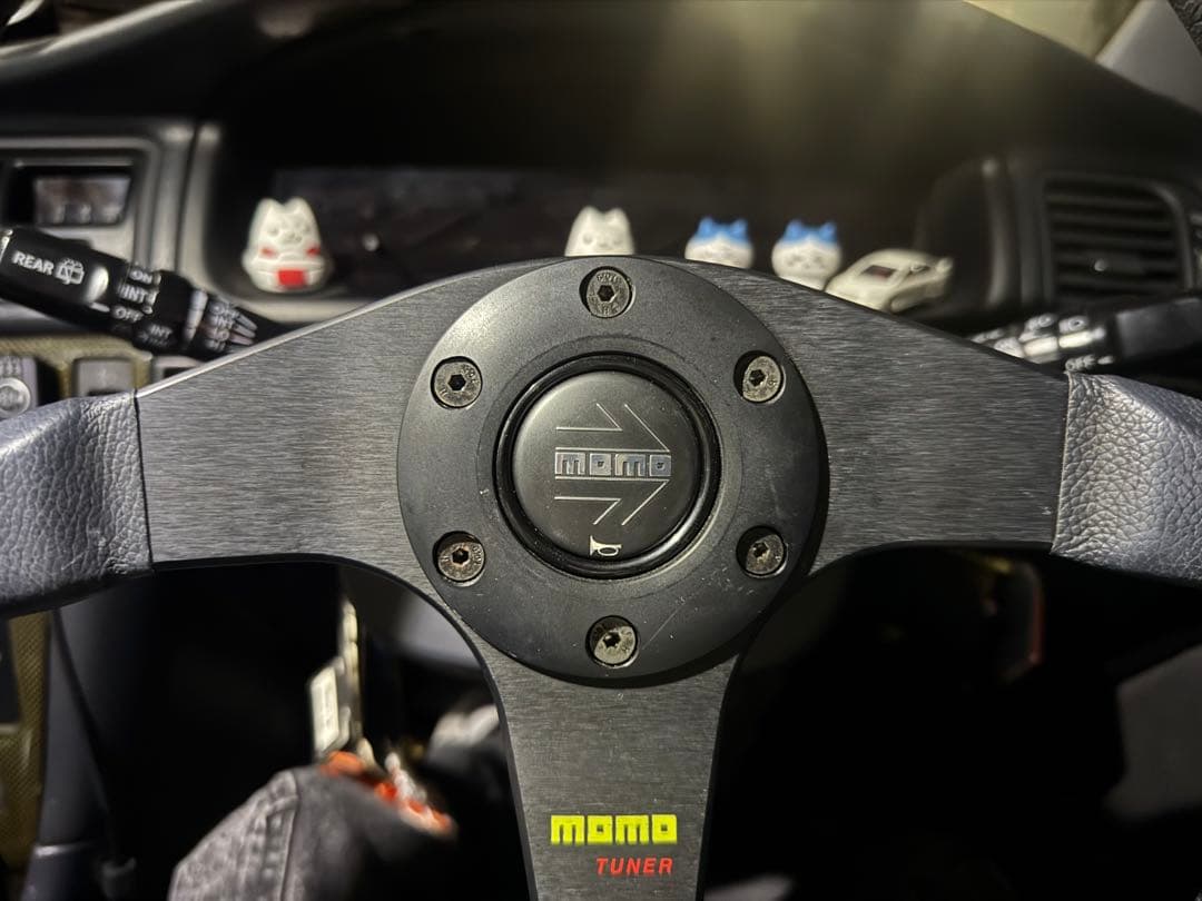 MOMO TUNER ステアリング　ハンドル