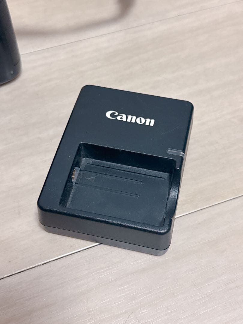 Canon EOS kiss X3デジタル一眼レフカメラ