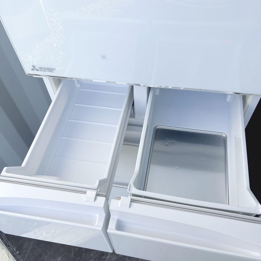 63取付無料！三菱ワイドチルドルーム搭載おしゃれホワイトインテリア5ドア冷蔵庫
