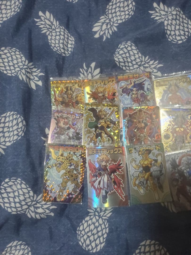 神羅万象チョコ コレクションファイルとカードセット