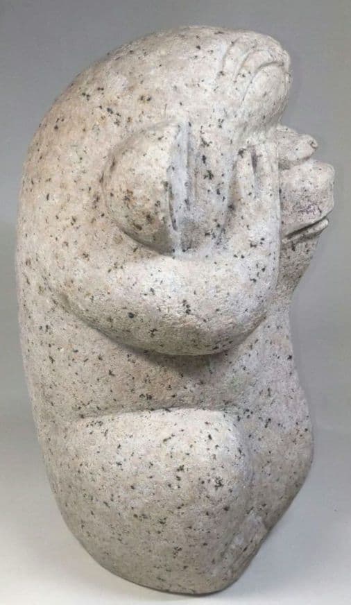 三猿の石像彫刻（見ざる、言わざる、聞かざる）