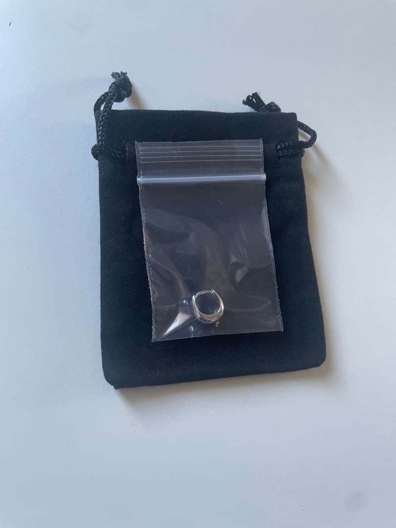 TOM WOOD 片耳ピアス