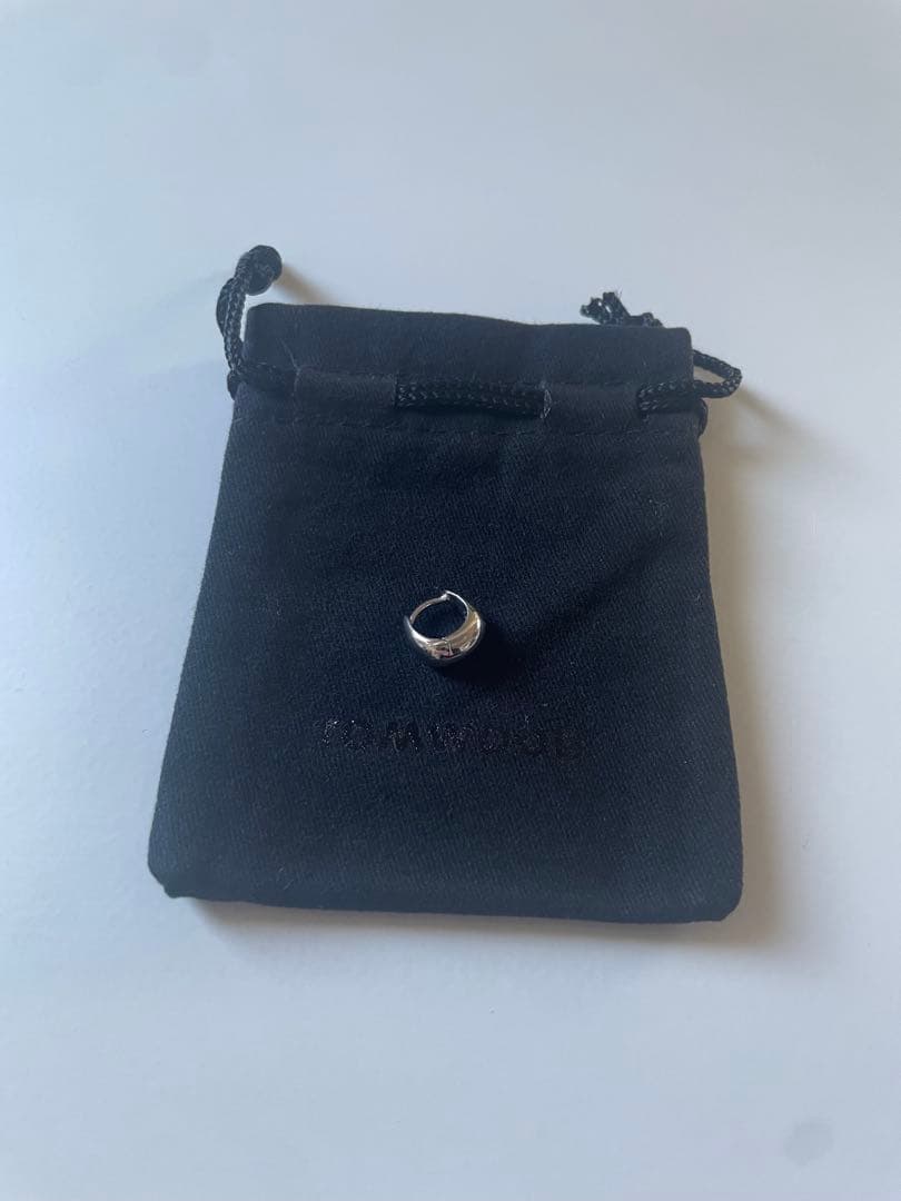 TOM WOOD 片耳ピアス