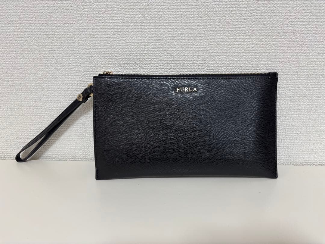 FURLA フルラ クラッチバッグ ポーチ ブラック レザー 美品 高級感