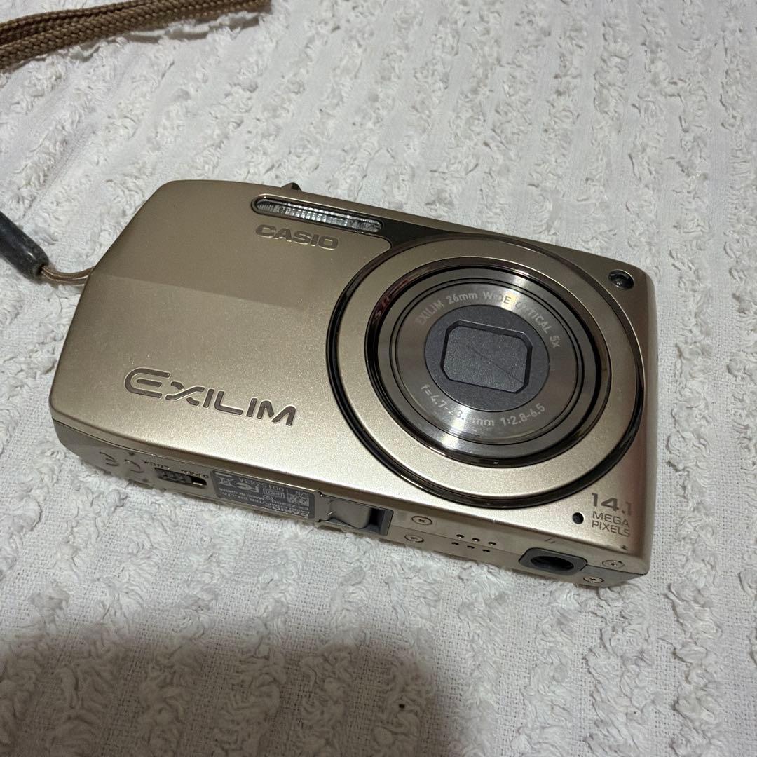 中古　CASIO EXILIM EX-Z2300 デジカメ