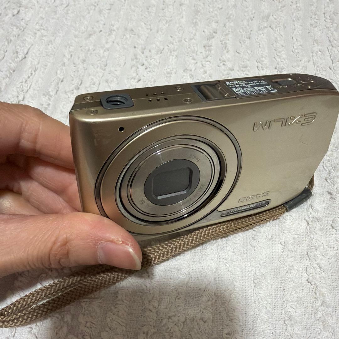 中古　CASIO EXILIM EX-Z2300 デジカメ