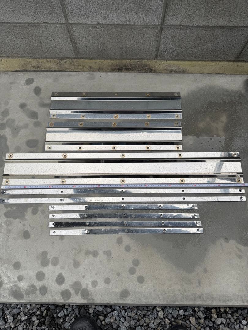 トラック 泥除けステンレス　3枚セット　2山　裏板、ステンレスネジ付き